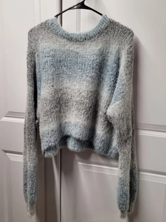 Wild Fable Women's Sweater Size: XL Fuzzy - Picture 1 of 10